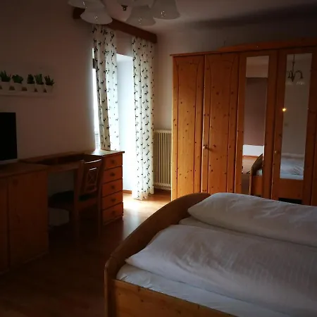 Garni Botenwirt 3* シュピタル・アム・ピュールン